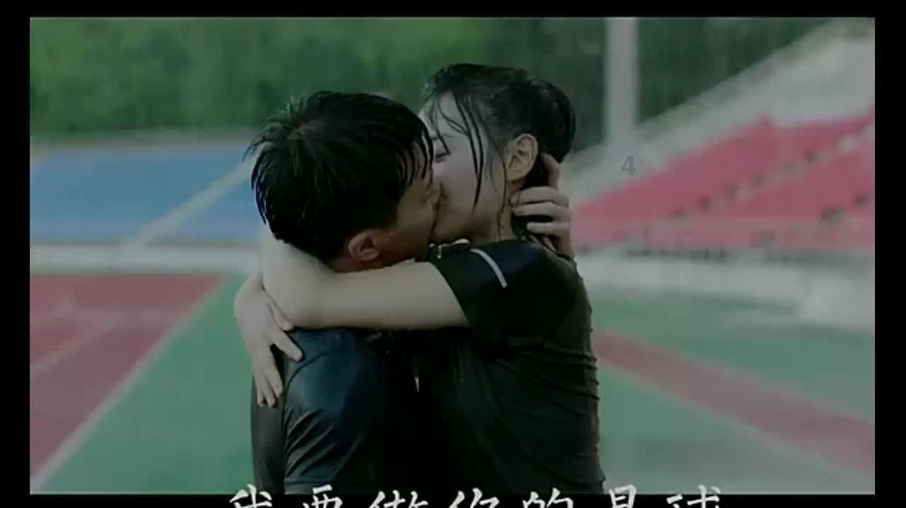 看了刘涛的打扮,我悟了:裤不露踝、裙不过膝,美得优雅得体